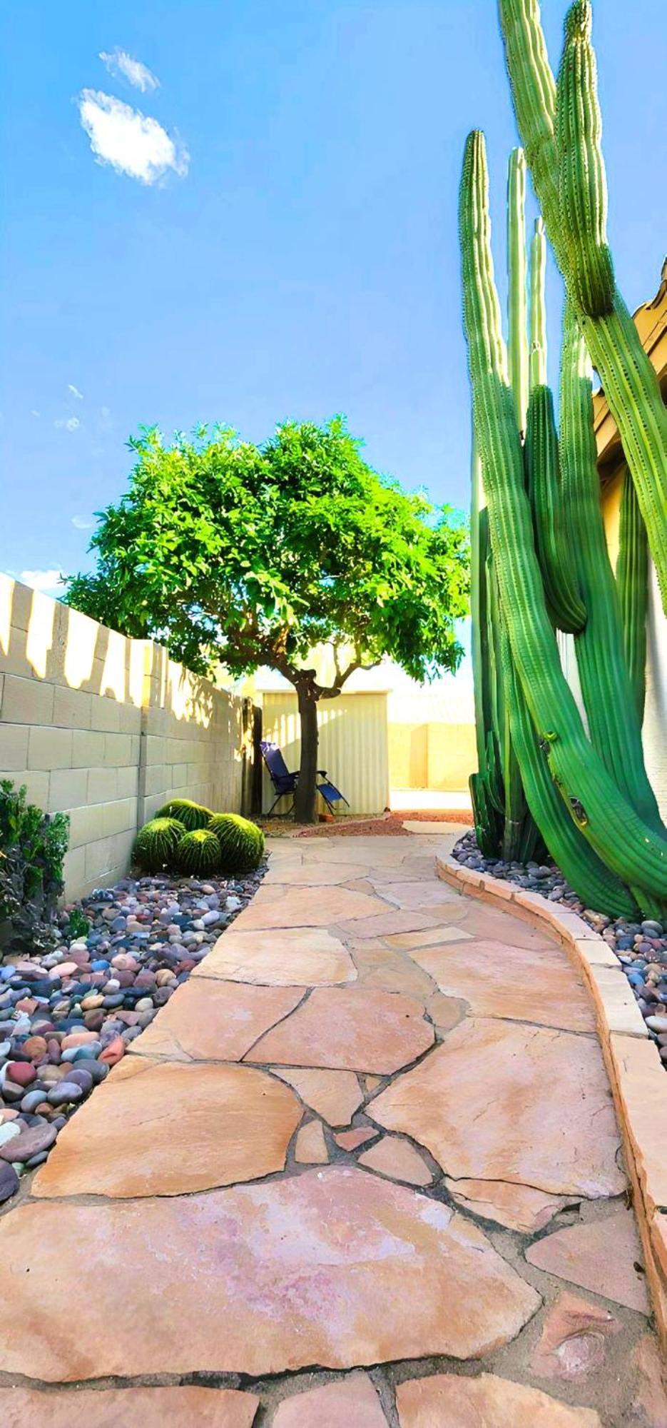 North At Your Fingertips * Phoenix